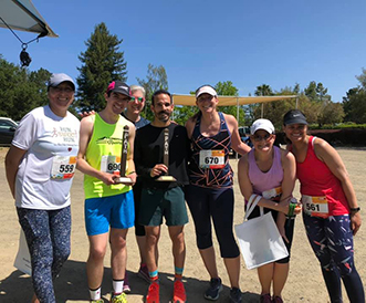 Runners at the Pathways Run